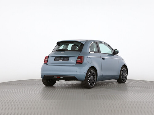 Fiat 500e La Prima