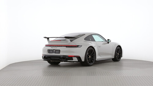 Porsche 911 Carrera 4