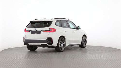 BMW iX1 xDrive30