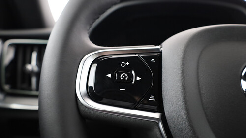 Volvo V60 T8 Ultra Dark