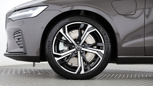 Volvo V60 T8 Ultra Dark