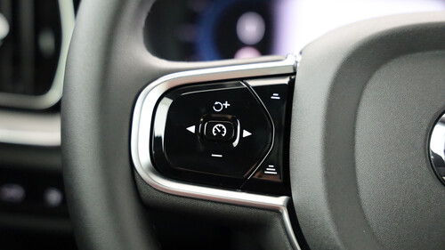 Volvo V60 T8 Ultra Dark