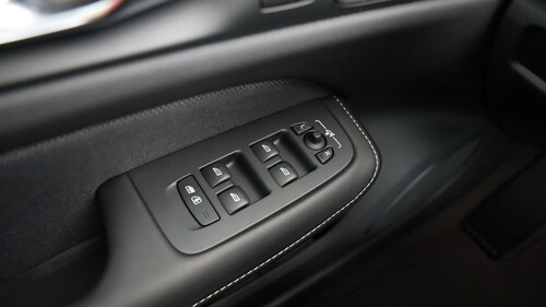 Volvo V60 T8 Ultra Dark