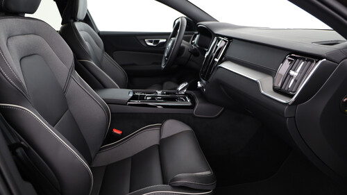 Volvo V60 T8 Ultra Dark
