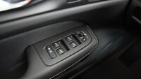 Volvo V60 T8 Ultra Dark