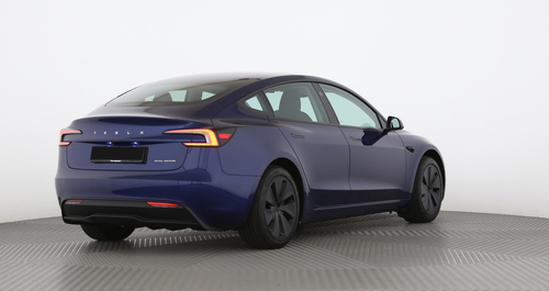 Tesla Model 3 Long-Range AWD