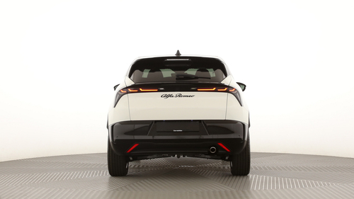 Alfa Romeo Junior Ibrida Q4