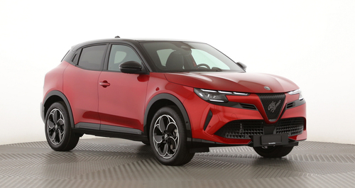 Alfa Romeo Junior Ibrida Q4