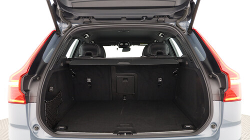 Volvo XC60 B5 R-Design