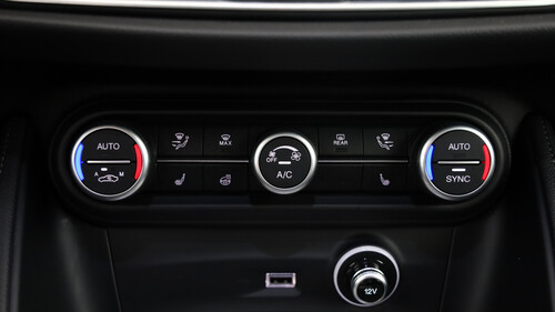 Alfa Romeo Stelvio Sprint Q4