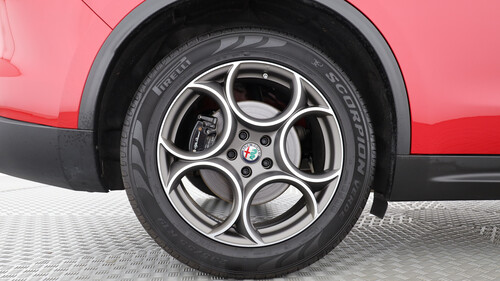 Alfa Romeo Stelvio Sprint Q4
